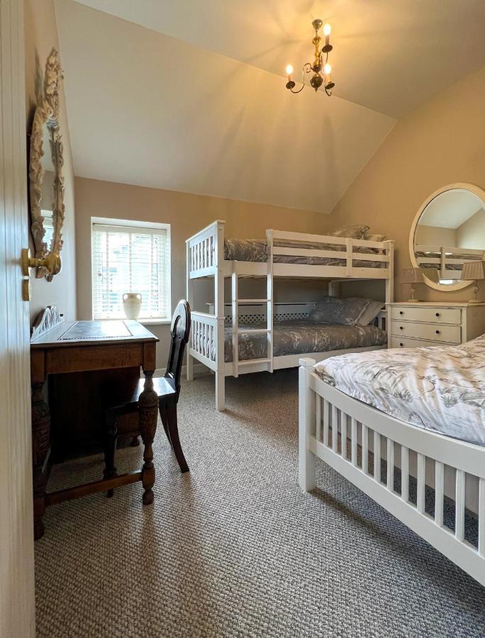 Converted Victorian Coach House With Hot Tub Stewartstown Exteriör bild